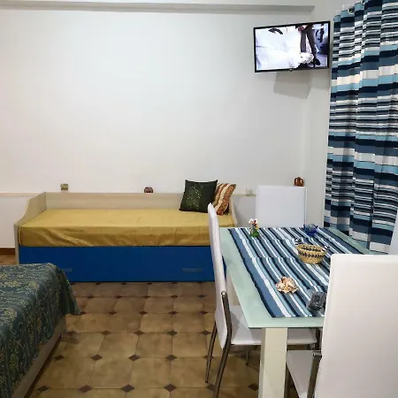 Guest house Monolocale Trappitello - *