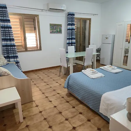 Monolocale Trappitello - 3* 陶尔米纳